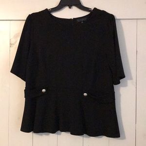 Eloquii Tops - Eloquii Sz 18 Short Sleeve Blouse w/Pearl details Eloquii Tops - Eloquii Sz 18 Short Sleeve Blouse w/Pearl details